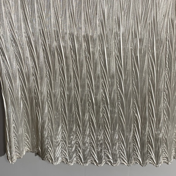 ConradC Collection textured tank, Sz Lg, ivory, good condition - Picture 2 of 6